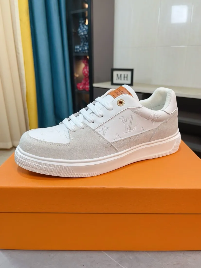 Men's shoes💰420🌹🌹[LV]🌹High-end men's shoes brand: official website 1:1 latest masterpiece: the upper is made of Italian imported first-layer cowhide with special materials➕full genuine leather lining🔥, making walking more convenient and comfortable! Exclusive new style, stunning work [color]! Create a fashionable personality to set off your uniqueness! A must-have for trendy men! Classic🔥Number: 38-44